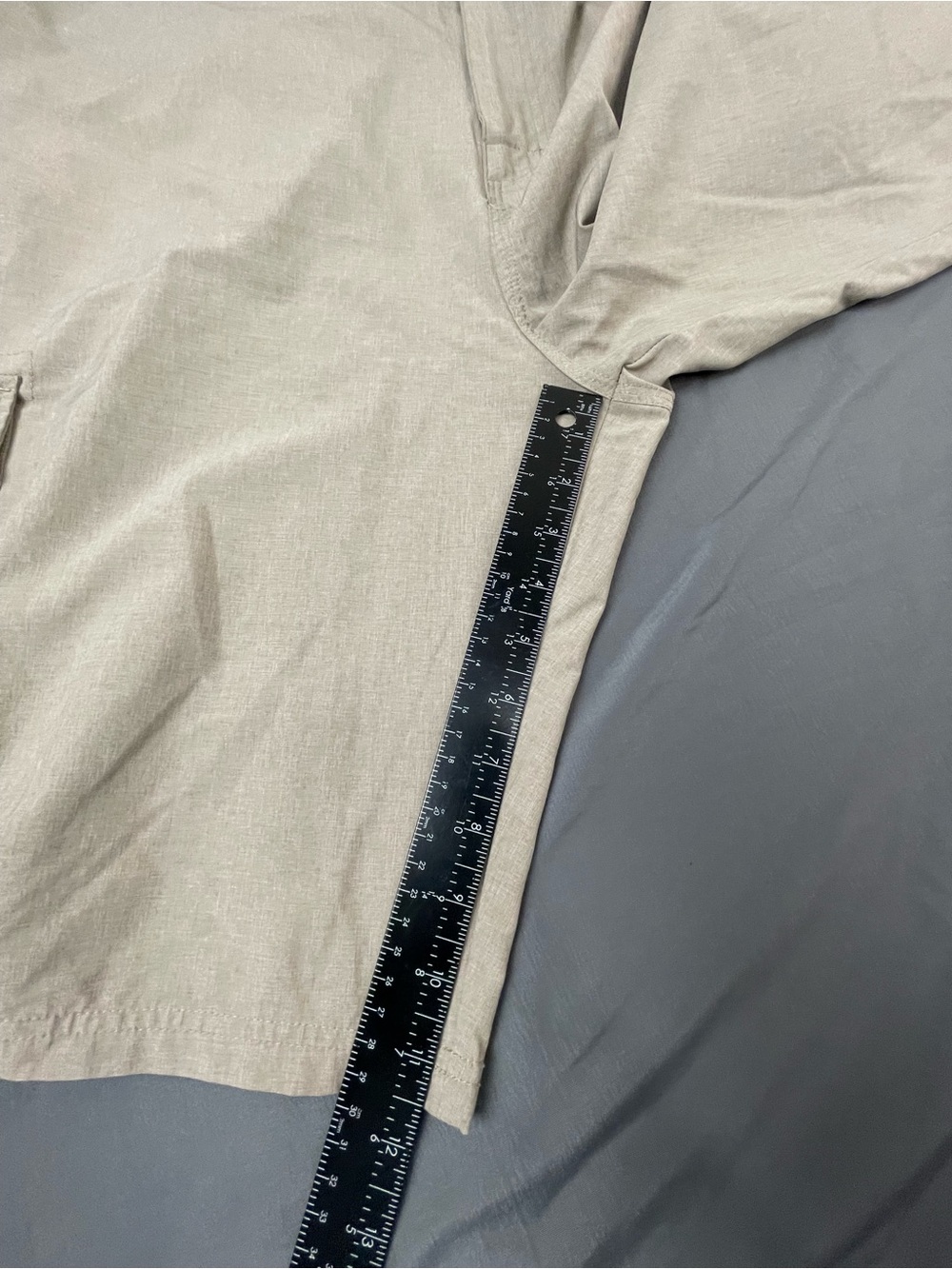 Buckle BKE Hybrid Shorts Mens 40W/23L Khaki Standard Fit Performance Stretch - Picture 6 of 6